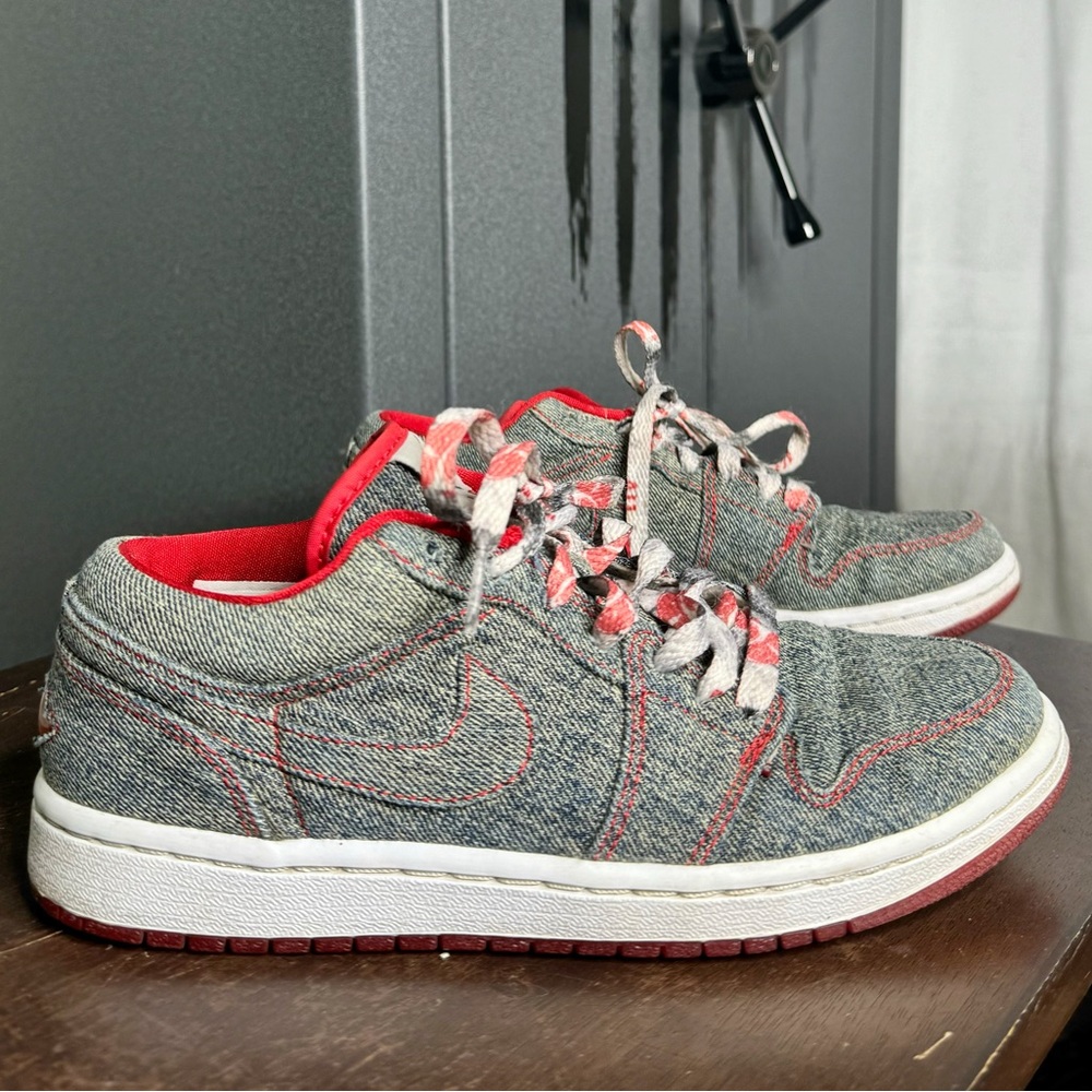 Air Jordan 1 Retro Low 'Denim' size 7.5